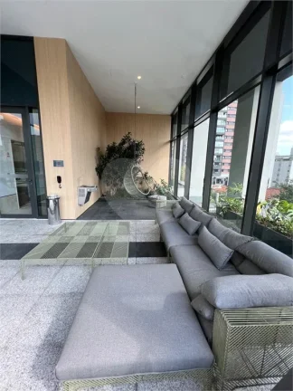 Imagem Cobertura à venda com 3 quartos, sendo 3 suítes, no condomínio Clari Pinheiros, São Paulo - SP