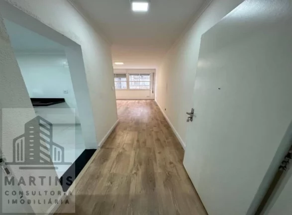 Imagem Reformado, 1 Dorm, Quadra da Praia da Pompéia em Santos
