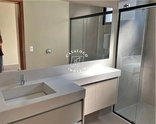 Imagem Casa em Condomínio a Venda no bairro Residencial e Empresarial Alphaville - Ribeirão Preto, SP