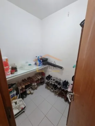 Imagem Apartamento espaçoso, 171m², 4 dormitórios, sendo 4 suítes (uma transformada em closet, reversí...