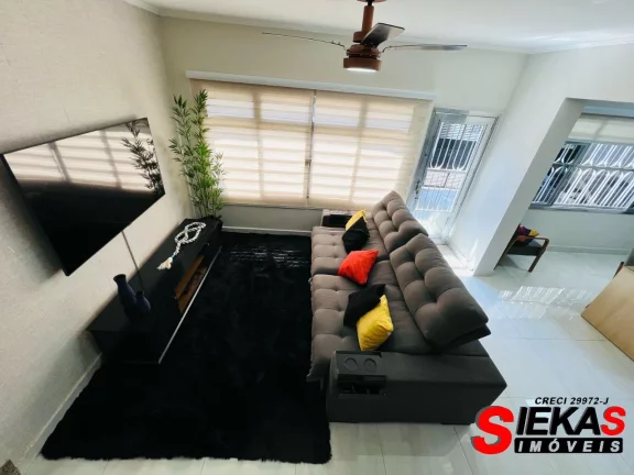 Imagem Imperdível! Casa de 3 quartos e 1 suíte no Tatuapé, São Paulo-SP: 200m², 3 banheiros e 2 vagas de garagem. Confira!