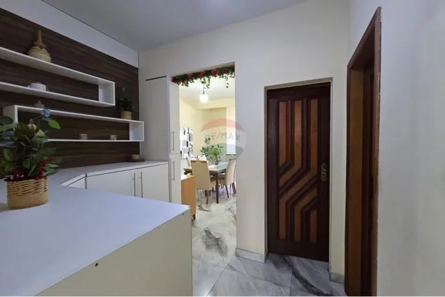Imagem Casa á venda com 2 quartos com 386m² em Realengo - Rio de Janeiro
