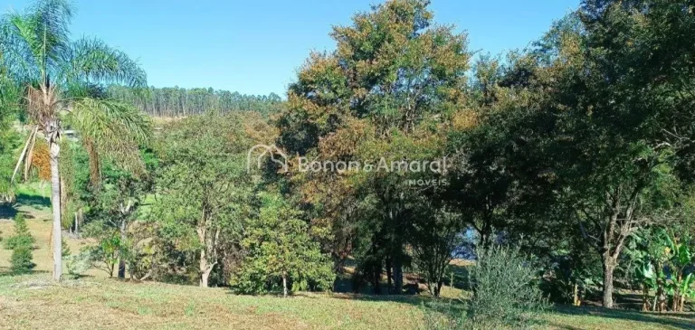 Imagem Este condomínio exclusivo de altíssimo padrão oferece apenas 24 lotes, proporcionando privacidade...