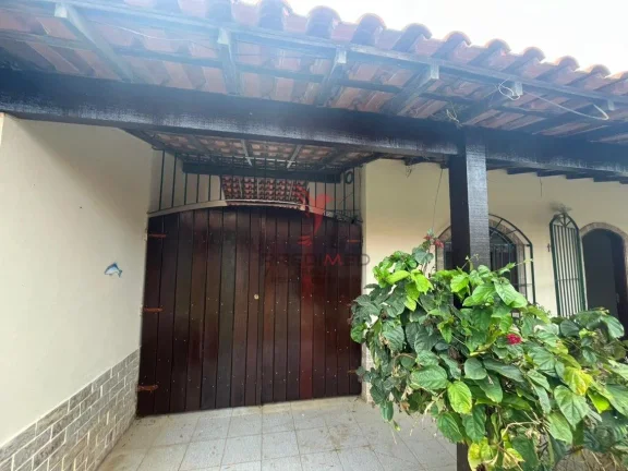 Imagem Casa com Piscina em Condomínio - R$ 350.000!