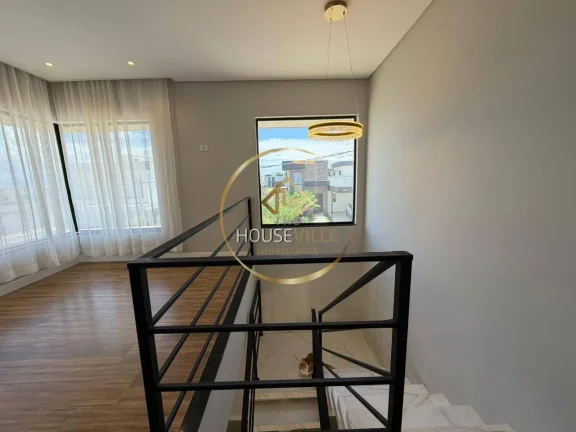 Imagem Casa Sobrado, 3 dormitórios ( 2 suítes), Condomínio Reserva Rudá, Sjc,