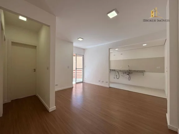 Imagem Apartamento REFORMADO com 2 quartos à venda, 49 m² por R$ 420.000 - Bigorrilho - Curitiba/PR