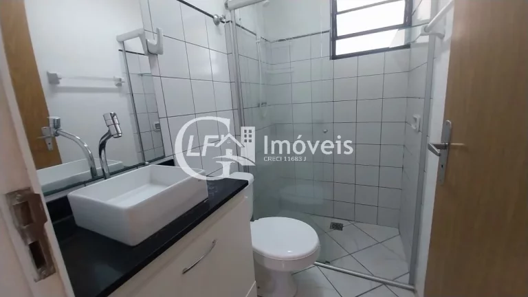 Imagem APARTAMENTO RICO EM ARMARIOS COM TRES QUARTOS