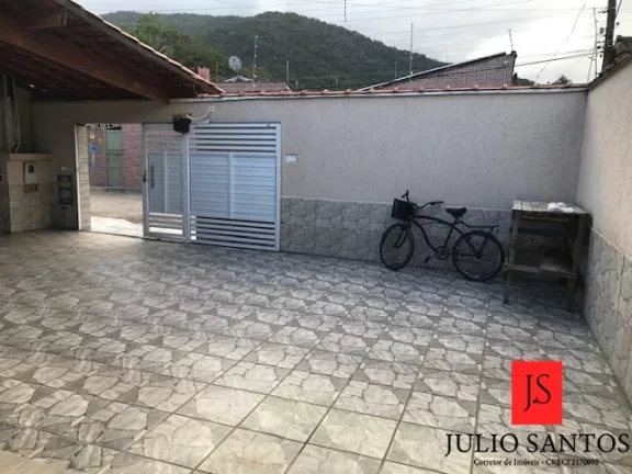 Casa térrea com 2 quartos e 2 edículas - Pereque Açu