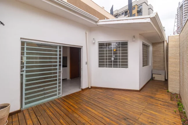 Imagem Sobrado de 3 quartos no bairro Campo Comprido