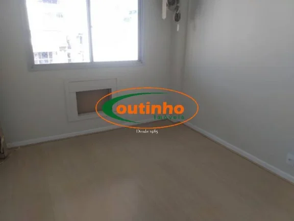 Imagem (28615) Rua dos Araújos - Tijuca