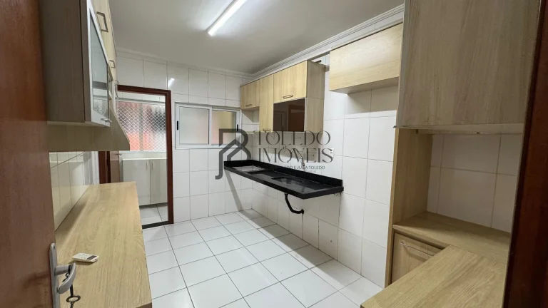 Imagem Apartamento 02 dormitórios, sendo 01 suíte, sala para dois ambientes - Canto do forte