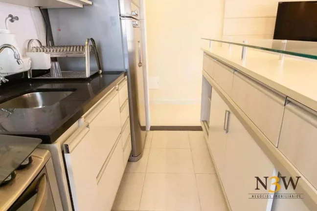 Imagem Apartamento mobiliado à venda na Barra Funda São Paulo SP com 2 dormitórios, 1 suíte, 2 vagas de garagem e 70m².