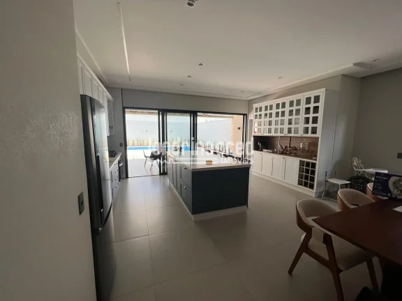 Imagem Casa à venda 3 Quartos, 3 Suites, 4 Vagas, 525M², Parque Residencial Alcântara, Londrina - PR