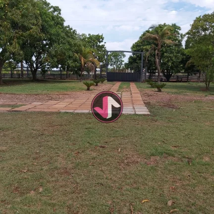 Imagem Oportunidade Única: Sobrado Espetacular no Condomínio Flor do Cerrado Seja bem-vindo a uma residê...