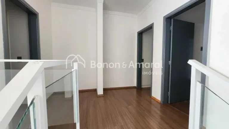 Imagem Casa a venda com 3 quartos no condomínio Jacarandás em Betel, Paulínia.

Sobrado amplo com living...