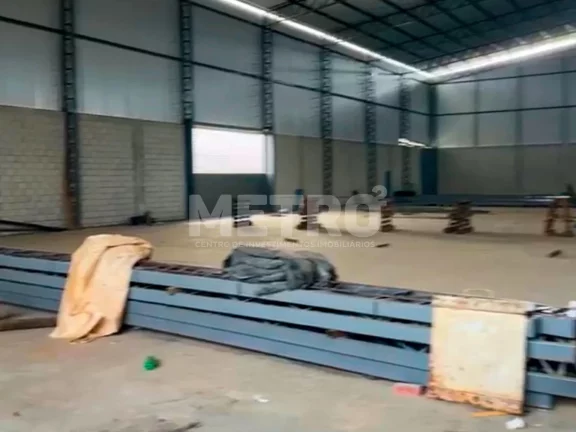 Imagem Galpão, locação 1.647m, escritório, cozinha, estacionamento, BR 407, Juazeiro