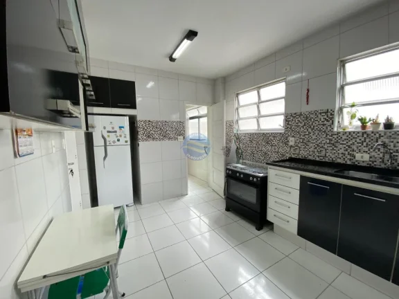 Imagem Apartamento a venda em Santos no Gonzaga quadra da praia.