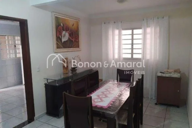 Imagem Excelente casa à venda no bairro Monte Alegre, com localização privilegiada, próxima a escolas, ...