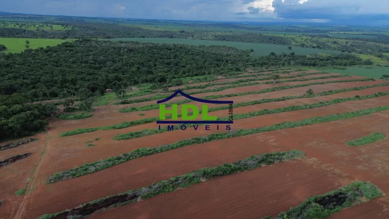 Imagem Fazenda 15 Alqs com Córrego no meio em Hidrolândia/Go