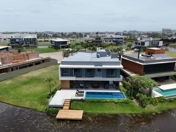 Imagem Casa em Condominio 6 Dormitórios - Bairro xangri-la