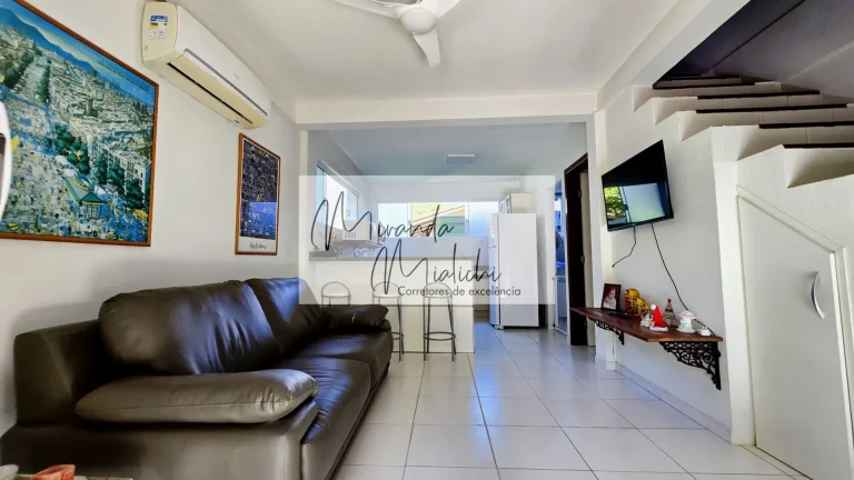 Imagem Casa Multifamiliar para venda em Ponta das Canas, 495m²