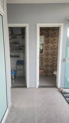 Imagem Casa em condomínio fechado á venda com 3 quartos em Forquilhas