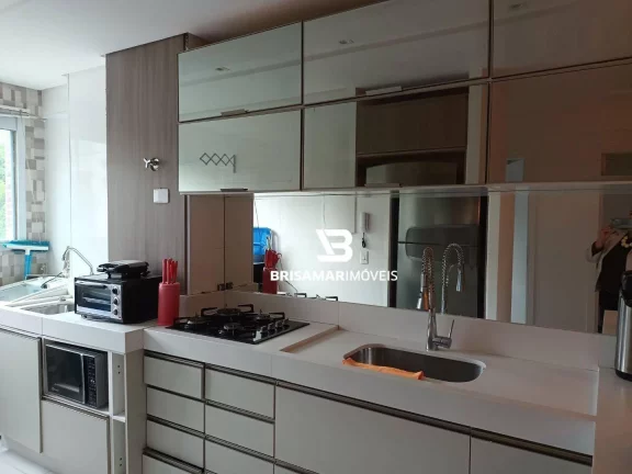 Imagem PITANGUEIRAS- PERTINHO DO MAR , APARTAMENTO FINAMENTE DECORADO, REFORMADO.