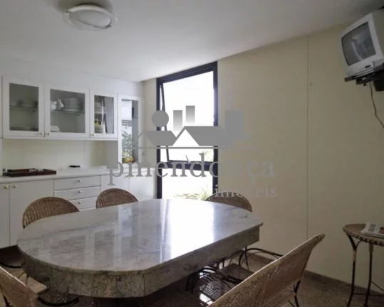 Imagem Apartamento Higienópolis em andar alto, com 327m² bem distribuído e uma vista maravilhosa.