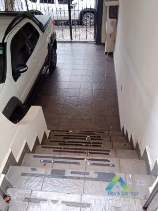 Imagem SOBRADO À VENDA COM 3 DORMITÓRIOS E 2 BANHEIROS NO JARDIM SANTA EMÍLIA!