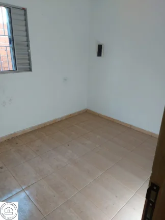 Imagem Imóvel para renda, contendo 08 casas no terreno, Localizado no Jardim Capela / Depois do Jardim Ângela.