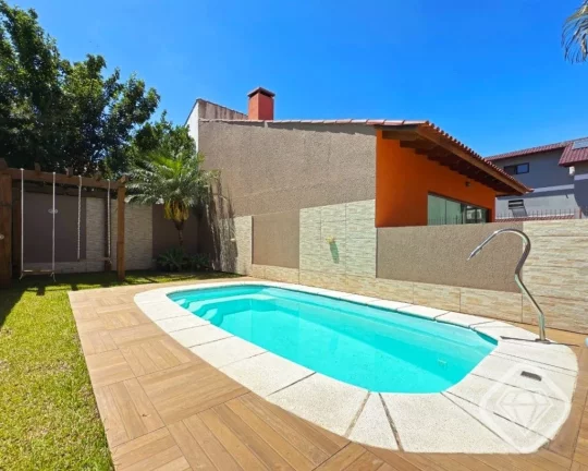 Imagem Casa completa com piscina em rua tranquila em um terreno de 200 m².

Residência no bairro Espírit...