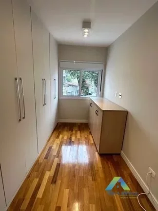 Imagem VILA MARIANA Sobrado em Vila 140M², 3 dormitórios, 2 vagas a 500 Metros da estação do metro Vila Mariana ótimo valor !!!