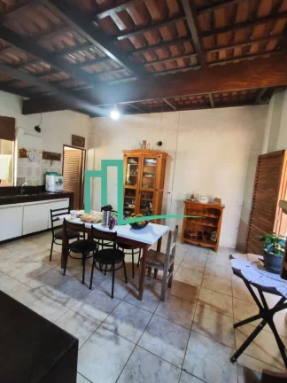 Imagem RANCHO RURAL em SÃO JOÃO BATISTA DO GLÓRIA - MG, Capitinga