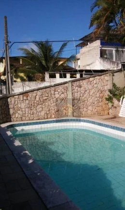 Imagem Casa com Piscina de 4 Quartos em Cajueiro, Recife