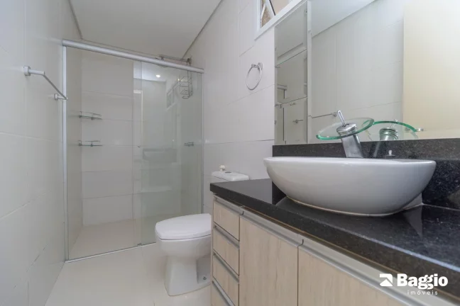 Imagem Casa térrea em condomínio em Santa Felicidade 2 suites