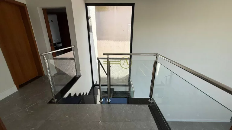 Imagem Sobrado pra quem quer o mar como decoração 4 dormt nova piscina Frente mar