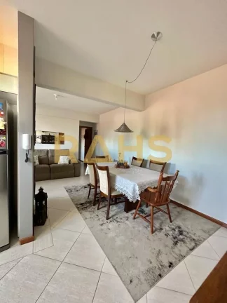 Imagem Apartamento Espaçoso com 1 Suíte + 2 Quartos no Bairro Atiradores, divisa com Anita Garibaldi. Loc...