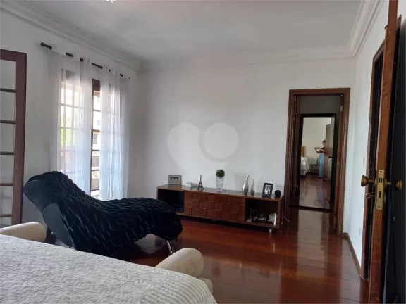 Imagem Casa à venda com 3 quartos, sendo 3 suítes, em Parque Monte Alegre, Taboão da Serra - SP