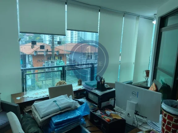 Imagem Apartamento de Luxo no Pacaembu: 3 Quartos, 3 Suítes, 2 Salas, 4 Banheiros e 4 Vagas - 230m² - São Paulo-SP