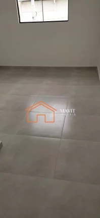 Imagem Imperdível! Casa à venda em Joinville-SC, bairro Nova Brasília. 2 quartos, 1 sala, 2 banheiros, 1 vaga de garagem. Aproveite!