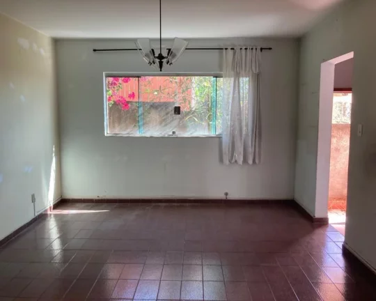 Imagem Sobrado isolado 4 Dorm. (2 suítes) 6 Vagas + Edícula