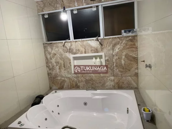 Imagem Sobrado à venda, 325 m² por R$ 695.000,00 - Jardim Adriana - Guarulhos/SP