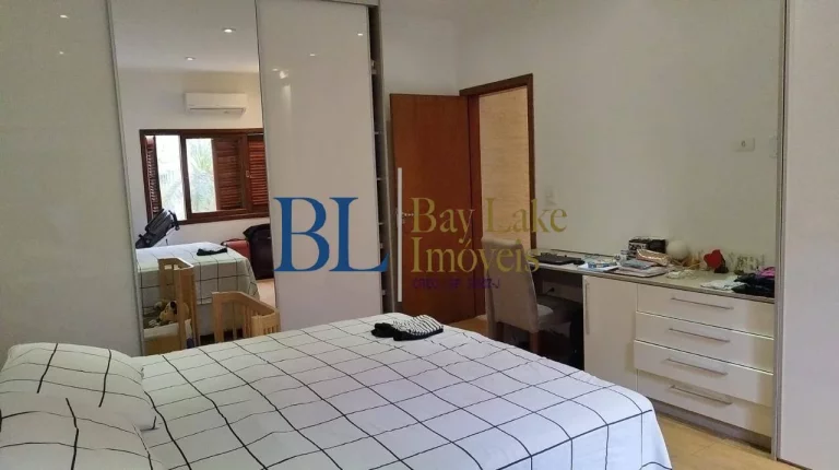 Imagem Vendo Casa Na Mooca!!120M² - 2 Quartos - Quintal E 1 Vaga!!
