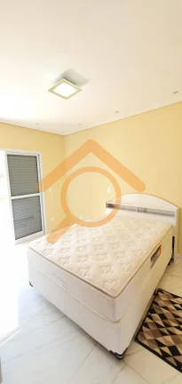 Imagem Casa em Condomínio de Luxo em Águas de Santa Bárbara-SP: 3 Quartos, Suíte, 2 Salas, 3 Banheiros, 4 Vagas, 220m².
