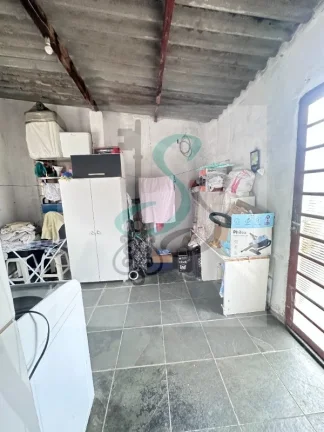 Imagem Oportunidade única! Casa à venda em Campinas-SP, Jardim Santa Lúcia: 3 quartos, 1 sala, 1 banheiro, 4 vagas de garagem.