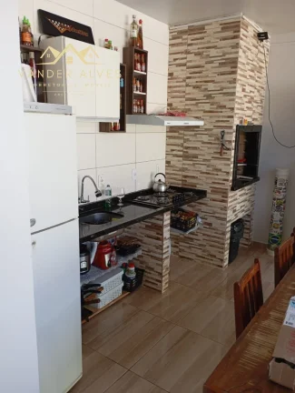 Imagem Imperdível oportunidade de adquirir sua casa dos sonhos em Pontal do Paraná-PR, Balneário Praia de Shangrilá! 3 quartos, 1 suíte, 2 salas, 2 vagas de garagem, 300,00 m² de área.