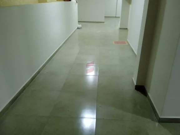 Imagem LOJA à venda por R$ 390.000,00 no bairro Centro - PINHAIS / PR