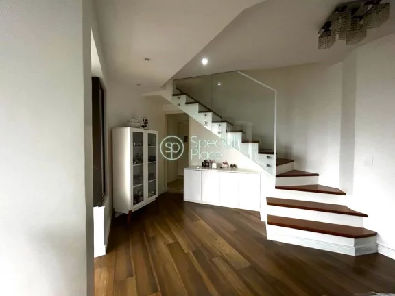 Imagem Cobertura a venda no Campo Belo Com uma vista deslumbrante, essa cobertura tem uma planta bem legal ...