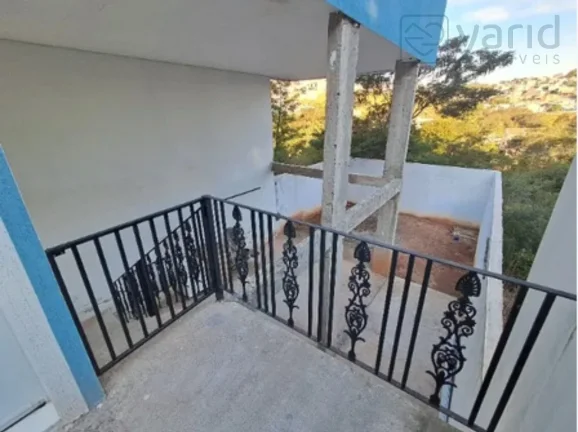 Imagem Imperdível oportunidade: Casa à venda em Jundiaí-SP, bairro Jardim Vale Verde - 2 quartos, 1 sala, 1 banheiro, 3 vagas, 120m².