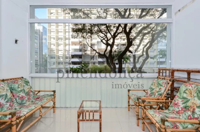 Imagem Oportunidade única no Edifício Higienópolis, apto com 252m²!